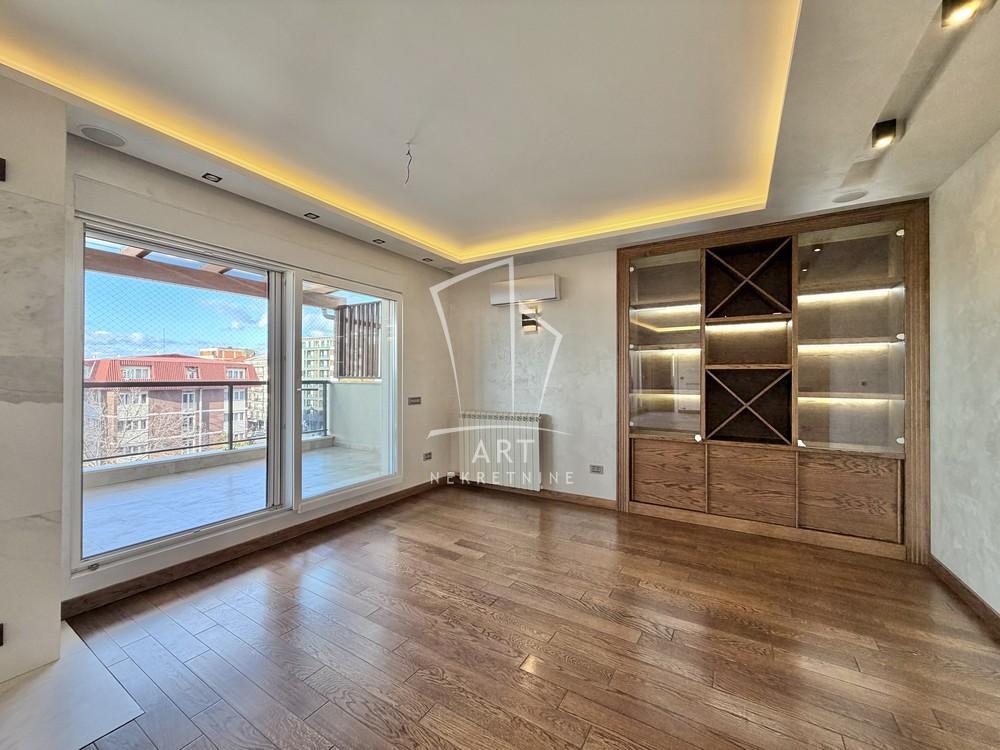 Stan na prodaju u Beogradu, Vojvode Stepe, 160m2, cena 650000 evra