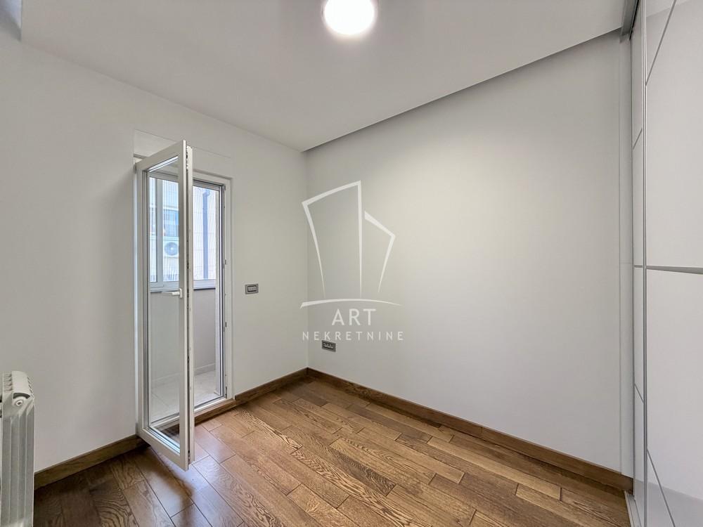 Stan na prodaju u Beogradu, Vojvode Stepe, 160m2, cena 650000 evra