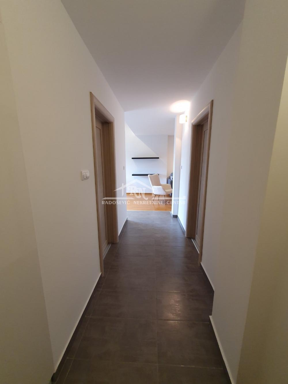 Stan na prodaju u Beogradu, Stari grad, trosoban, 55m2, cena 330000 evra