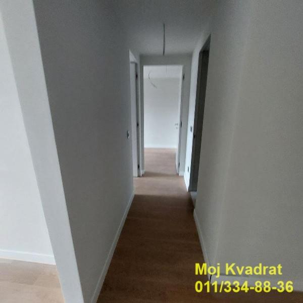 Stan na prodaju u Beogradu, Novi Beograd blok 60, trosoban, 84m2, cena 336000 evra