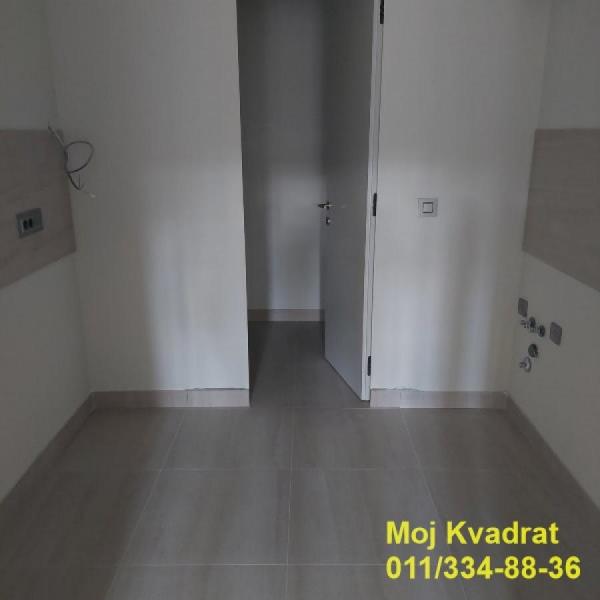 Stan na prodaju u Beogradu, Novi Beograd blok 60, trosoban, 84m2, cena 336000 evra