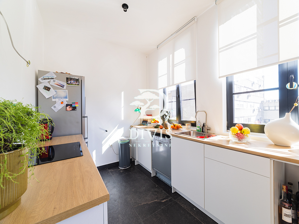 Stan na prodaju u Beogradu, Hadžipopovac, cetvorosoban, 130m2, cena 520000 evra