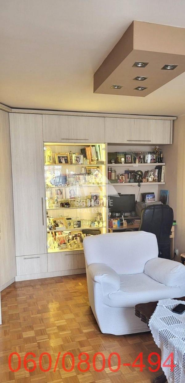 Stan na prodaju u Beogradu, Kumodraž, dvosoban, 63m2, cena 165000 evra