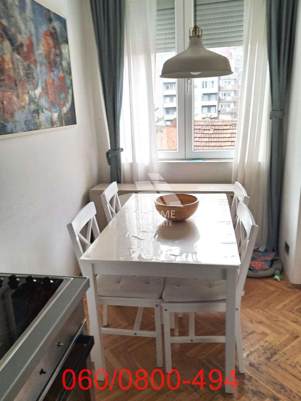 Stan na prodaju u Beogradu, Vračar, trosoban, 69m2, cena 259000 evra