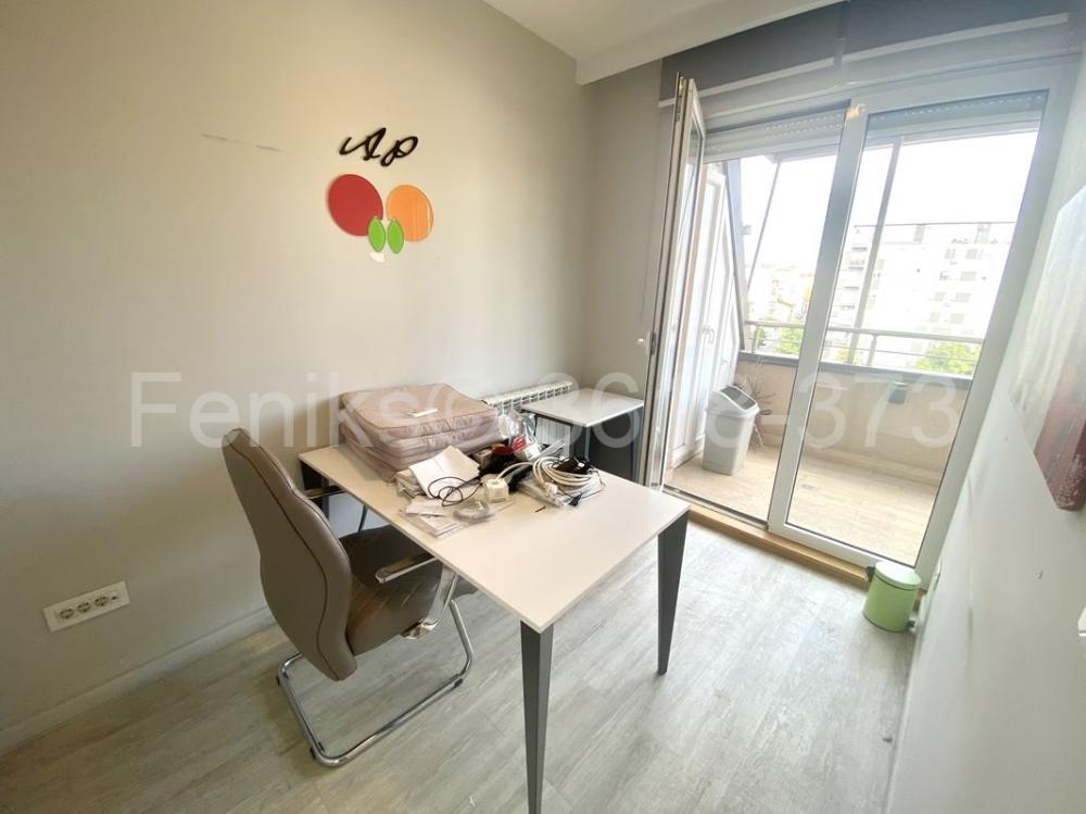 Stan na prodaju u Beogradu, Đeram pijaca, 118m2, cena 329000 evra