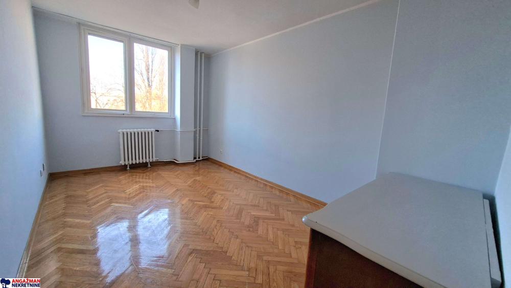 Stan na prodaju u Beogradu, Fontana, trosoban, 72m2, cena 262000 evra