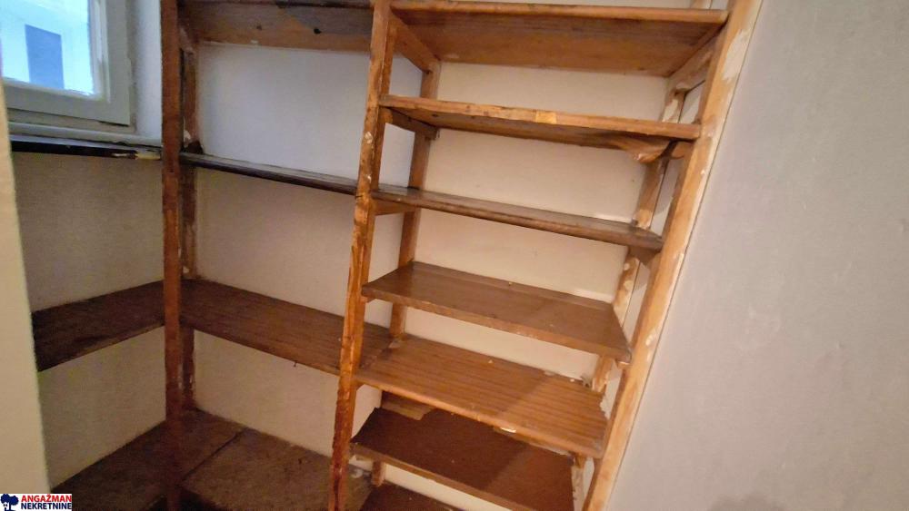 Stan na prodaju u Beogradu, Fontana, trosoban, 72m2, cena 262000 evra