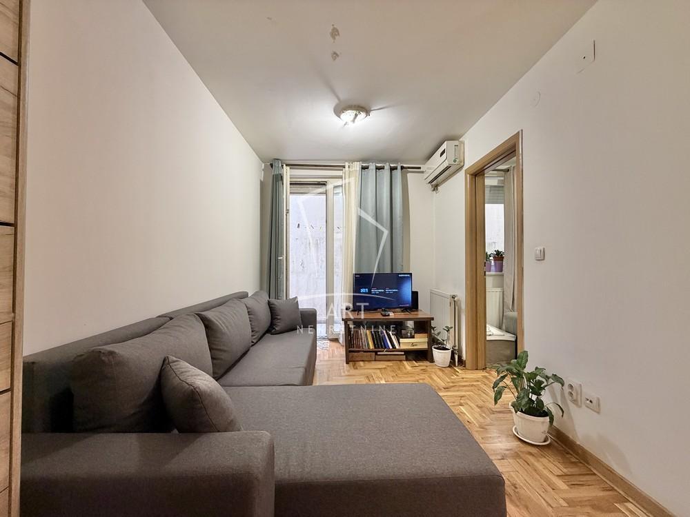 Stan na prodaju u Beogradu, Mirijevo, jednoiposoban, 29m2, cena 84500 evra