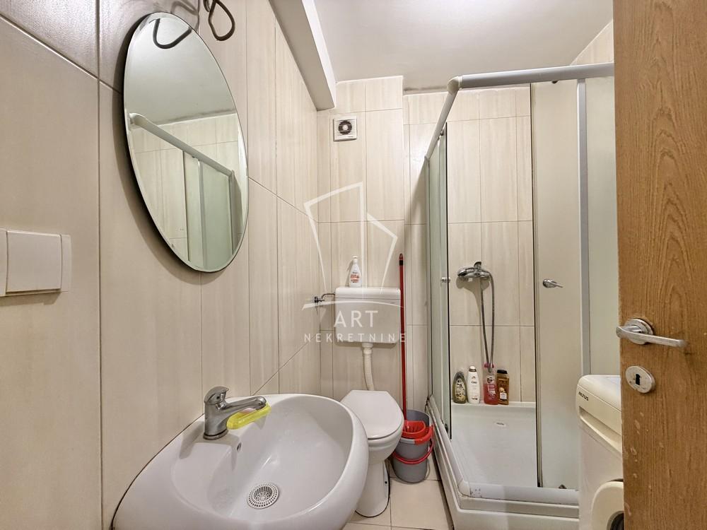 Stan na prodaju u Beogradu, Mirijevo, jednoiposoban, 29m2, cena 84500 evra