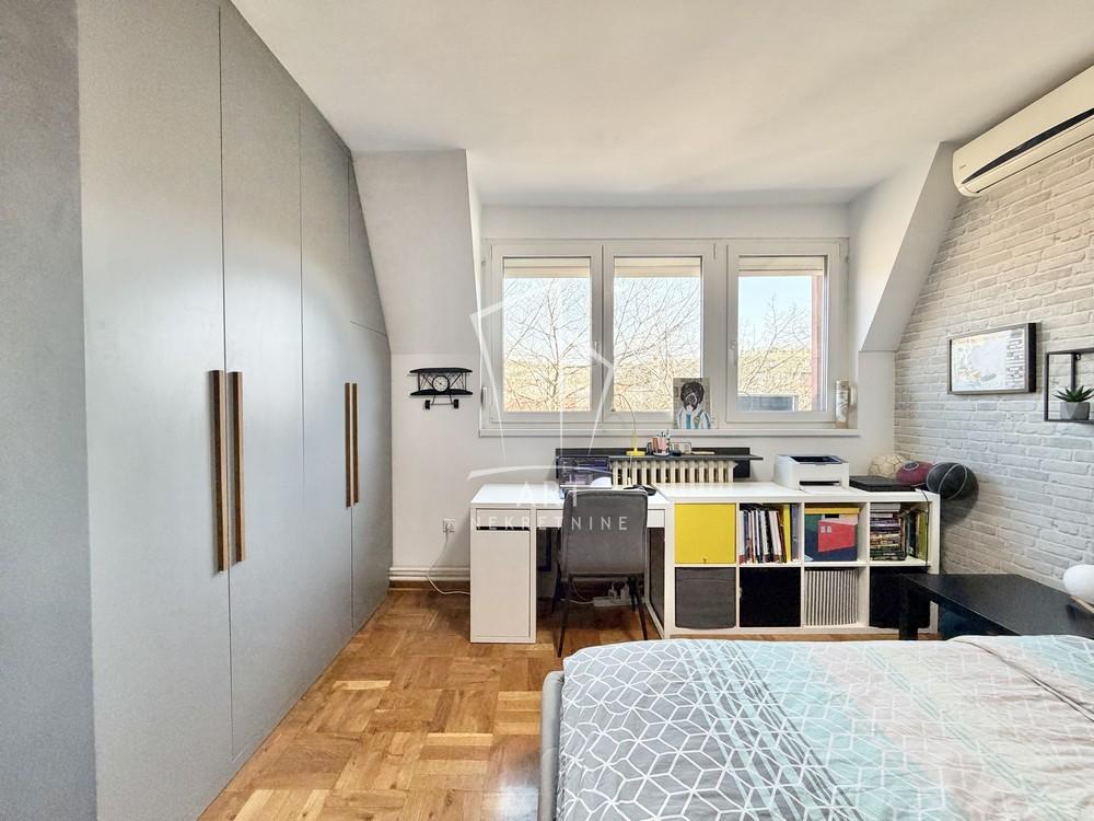 Stan na prodaju u Beogradu, Miljakovac, trosoban, 69m2, cena 199000 evra