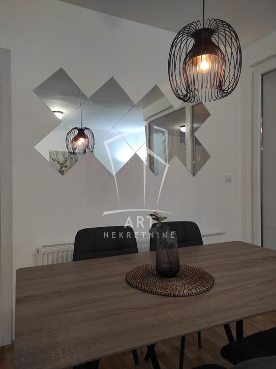 Stan na prodaju u Beogradu, Olimp, trosoban, 61m2, cena 265000 evra