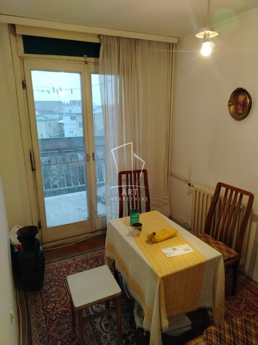 Stan na prodaju u Beogradu, Zemun, dvosoban, 58m2, cena 215000 evra