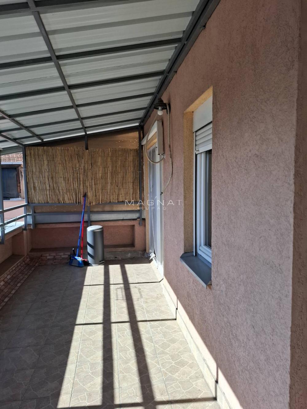 Stan na prodaju u Beogradu, Novi Beograd, jednoiposoban, 62m2, cena 233000 evra