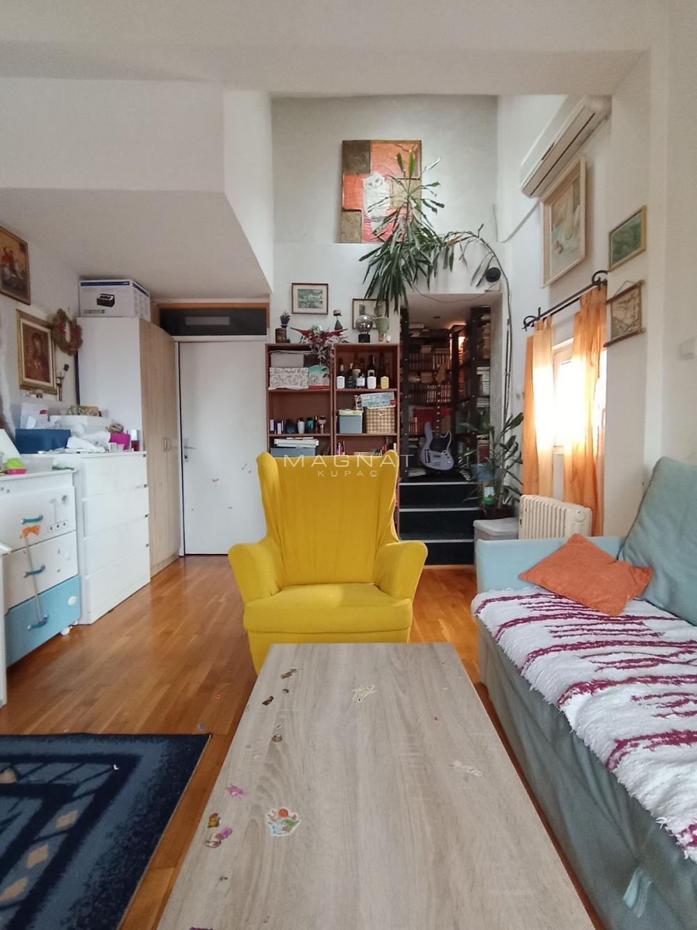 Stan na prodaju u Beogradu, Čukarica, 100m2, cena 325000 evra