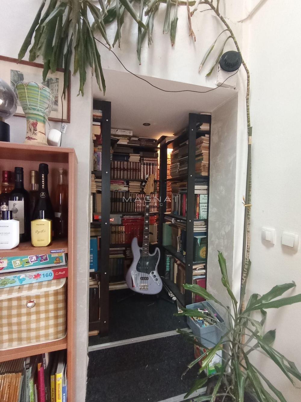 Stan na prodaju u Beogradu, Čukarica, 100m2, cena 325000 evra