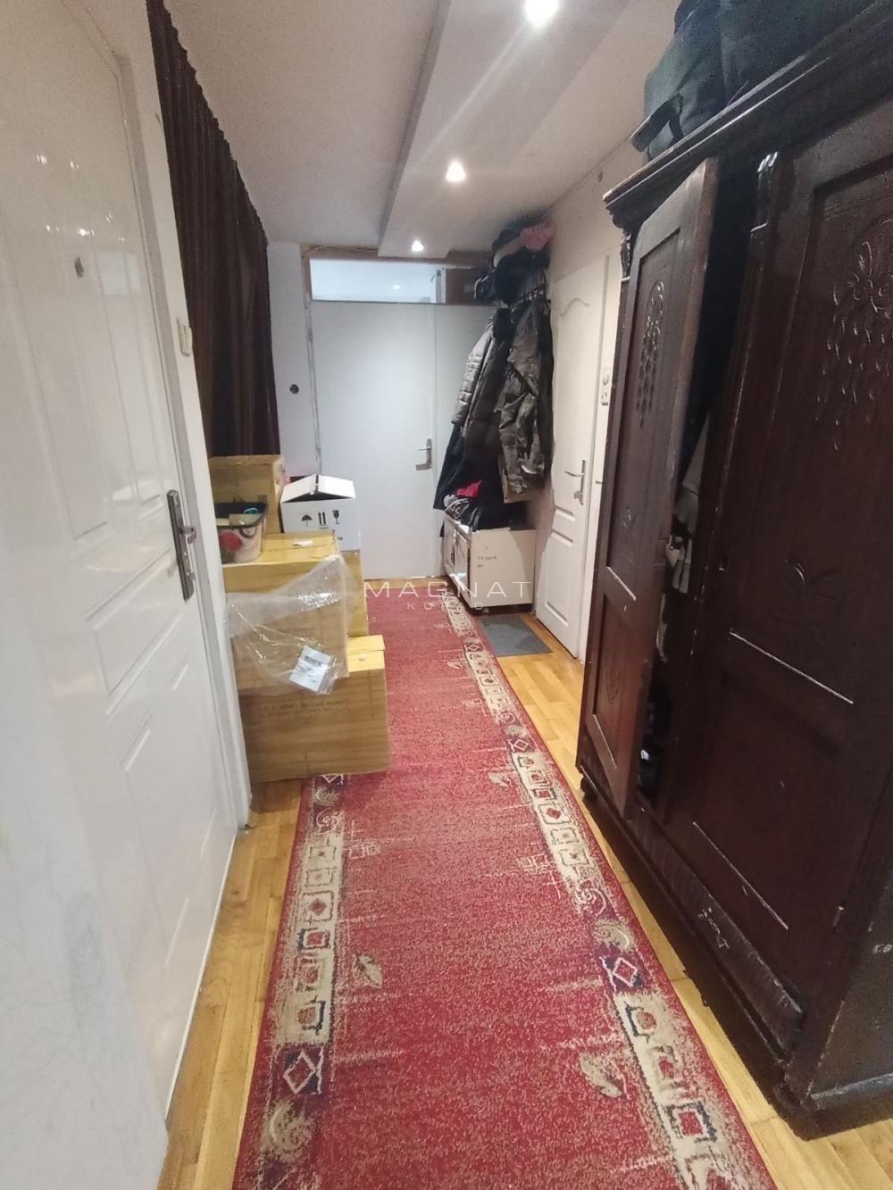 Stan na prodaju u Beogradu, Čukarica, 100m2, cena 325000 evra