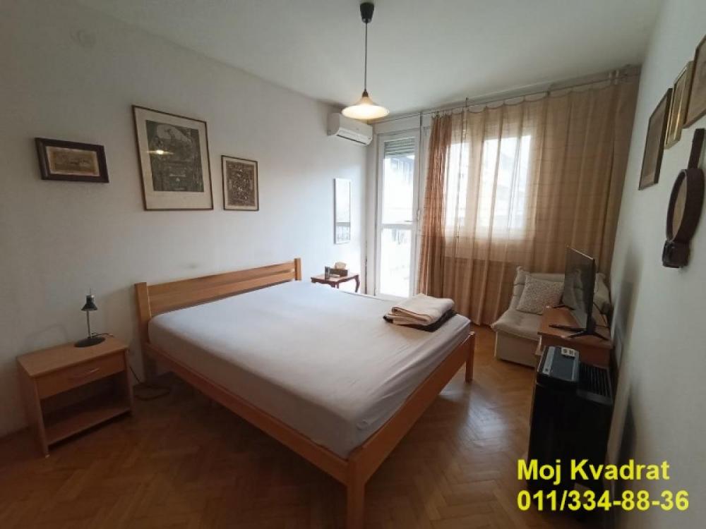 Stan na prodaju u Beogradu, Palilulska pijaca, trosoban, 91m2, cena 330000 evra