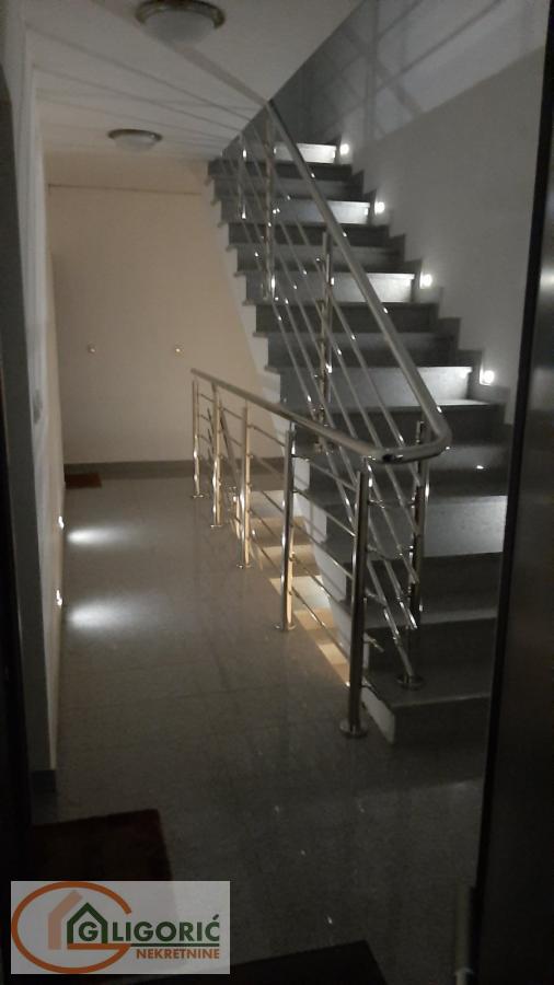 Stan na prodaju u Beogradu, Bulbulder, dvoiposoban, 50m2, cena 197500 evra