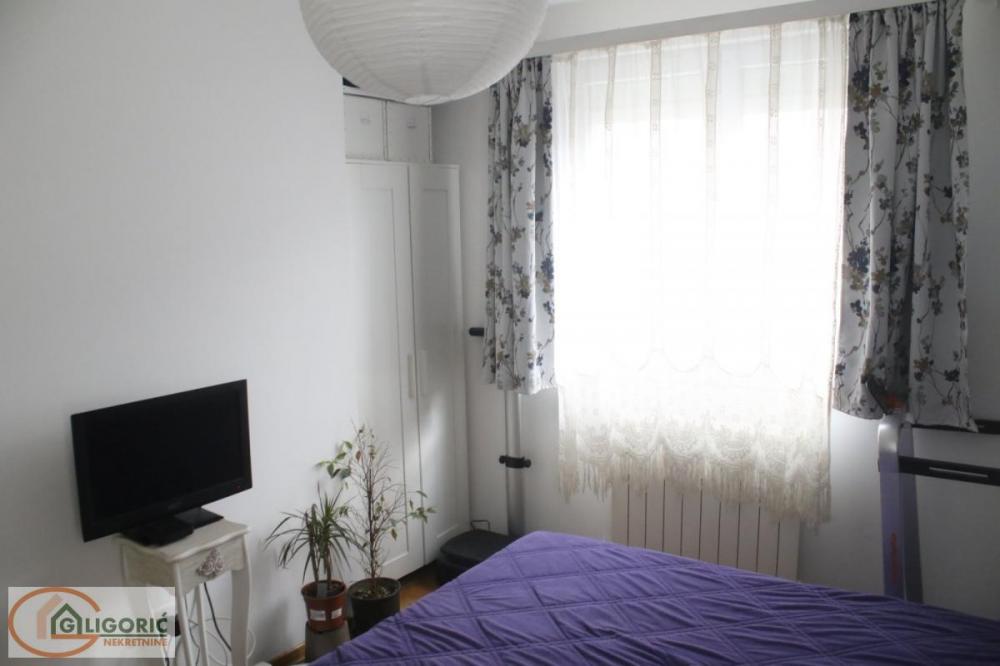 Stan na prodaju u Beogradu, Bulbulder, dvoiposoban, 50m2, cena 197500 evra