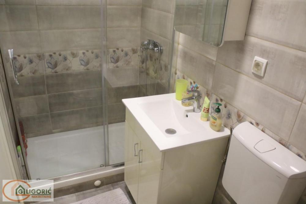 Stan na prodaju u Beogradu, Bulbulder, dvoiposoban, 50m2, cena 197500 evra