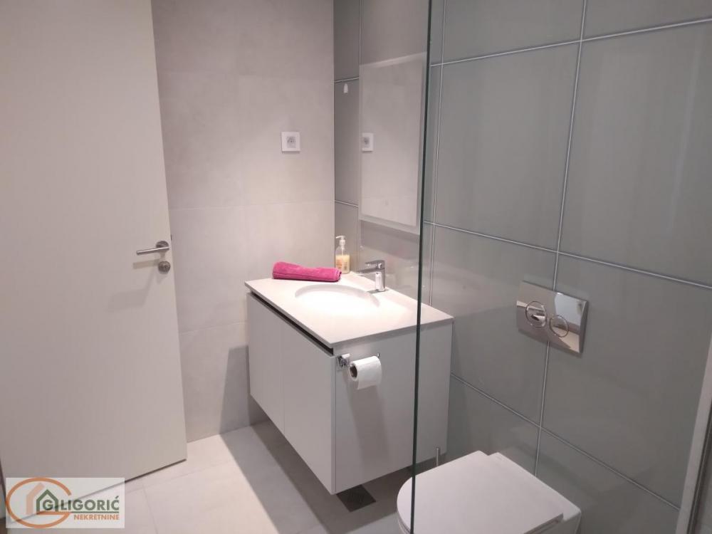 Stan na prodaju u Beogradu, Beograd na vodi, dvosoban, 59m2, cena 252000 evra