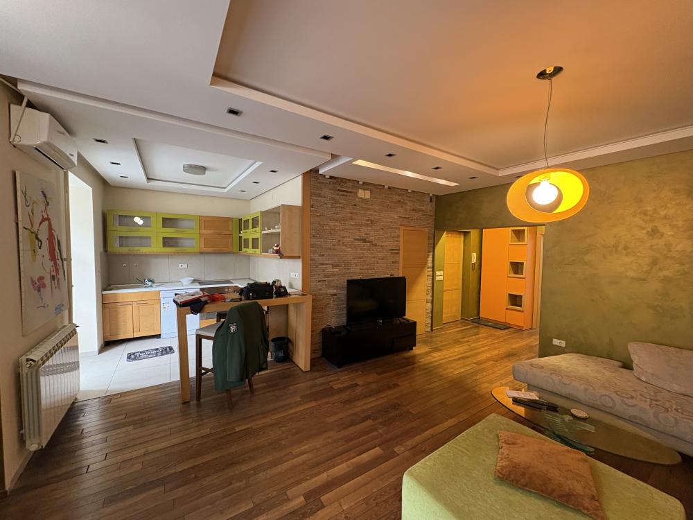 Stan na prodaju u Beogradu, Vračar,Kalenić pijaca, 65m2