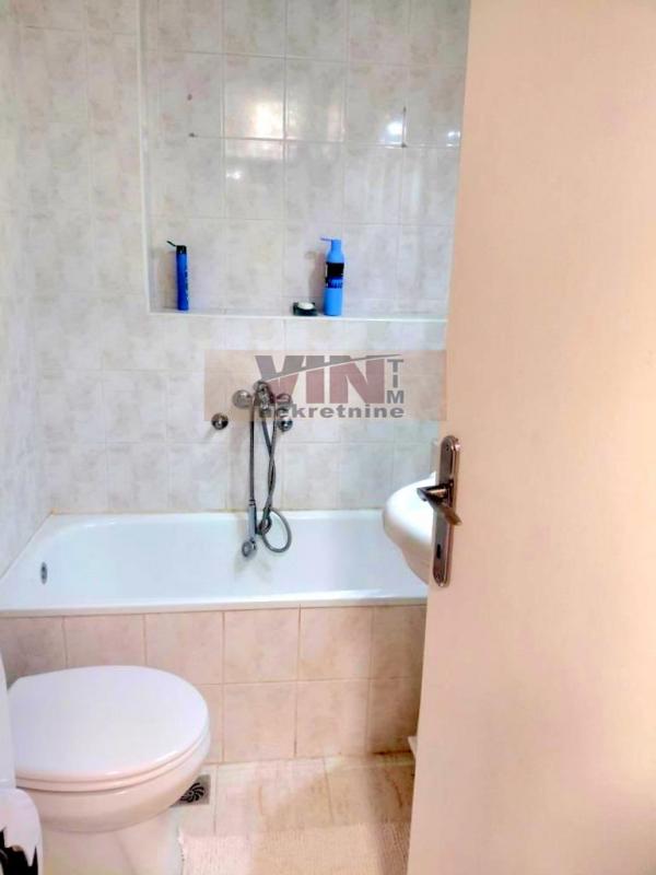 Stan na prodaju u Beogradu, Cerak vinogradi, dvoiposoban, 59m2, cena 193000 evra