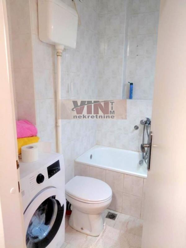 Stan na prodaju u Beogradu, Cerak vinogradi, dvoiposoban, 59m2, cena 193000 evra