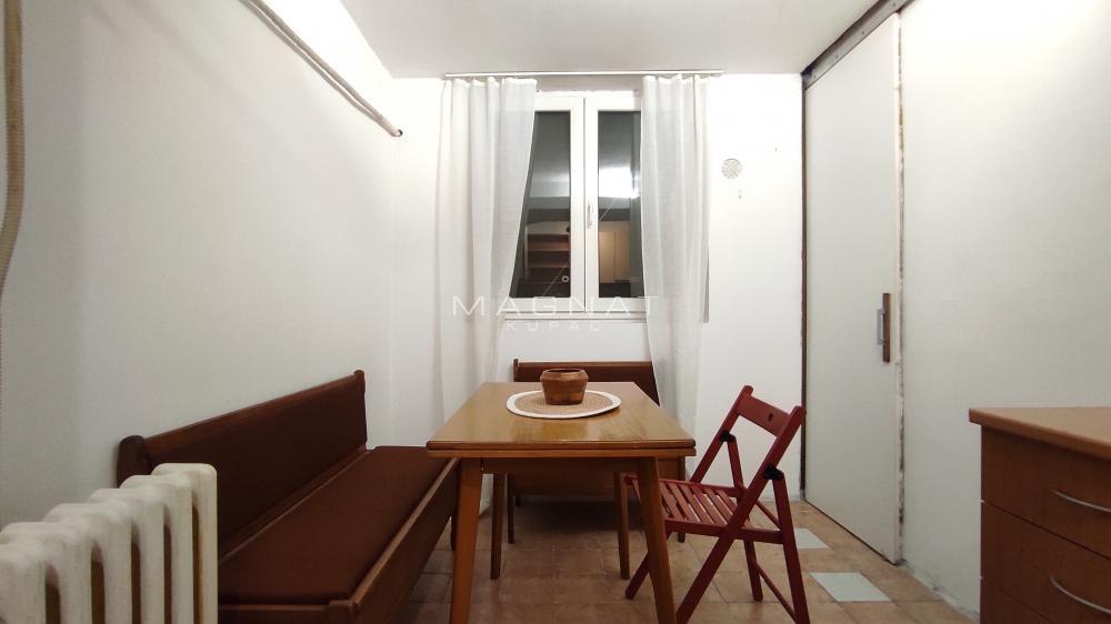 Stan na prodaju u Beogradu, Čukarica, dvosoban, 66m2, cena 158000 evra