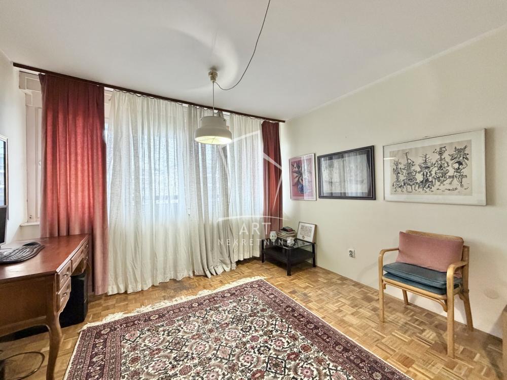 Stan na prodaju u Beogradu, Novi Beograd, dvosoban, 59m2, cena 238000 evra