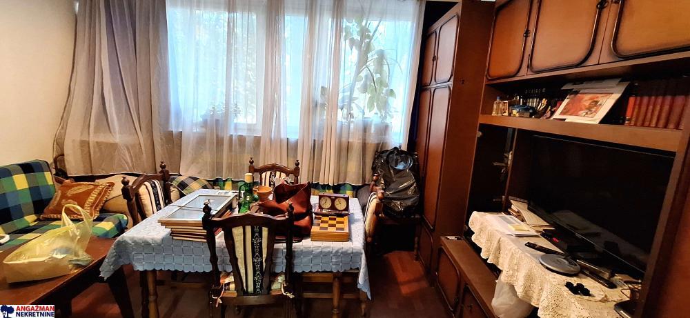 Stan na prodaju u Beogradu, Braće Jerković, dvoiposoban, 64m2, cena 175000 evra