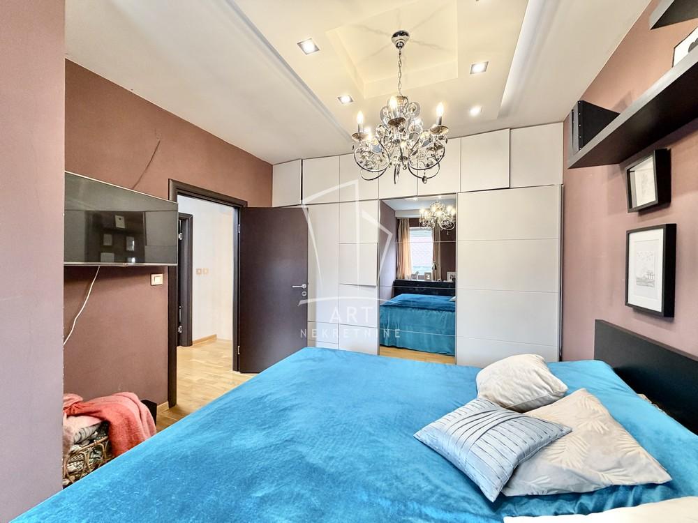 Stan na prodaju u Beogradu, Pašino brdo, cetvorosoban, 98m2, cena 370000 evra