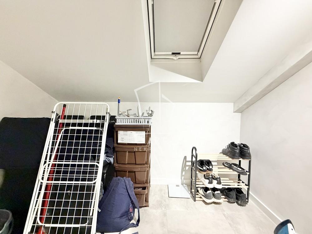 Stan na prodaju u Beogradu, Zemun, trosoban, 59m2, cena 159000 evra