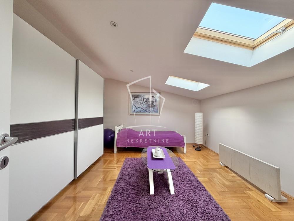 Stan na prodaju u Beogradu, Žarkovo, cetvorosoban, 95m2, cena 240000 evra