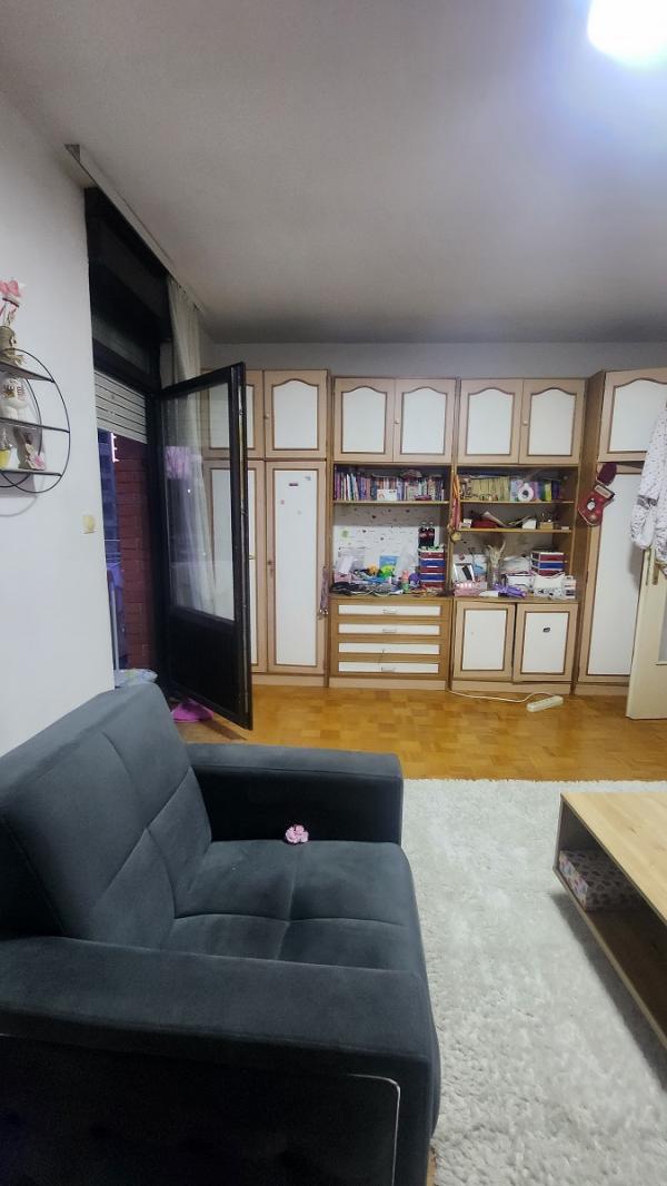 Stan na prodaju u Beogradu, Zvezdara, dvosoban, 63m2, cena 160000 evra