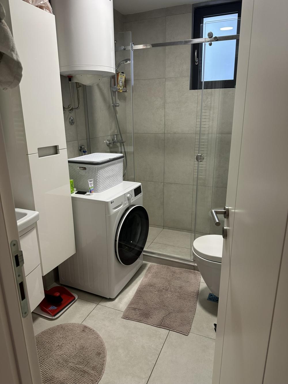 Stan na prodaju u Beogradu, Bulbulder, trosoban, 62m2, cena 247900 evra