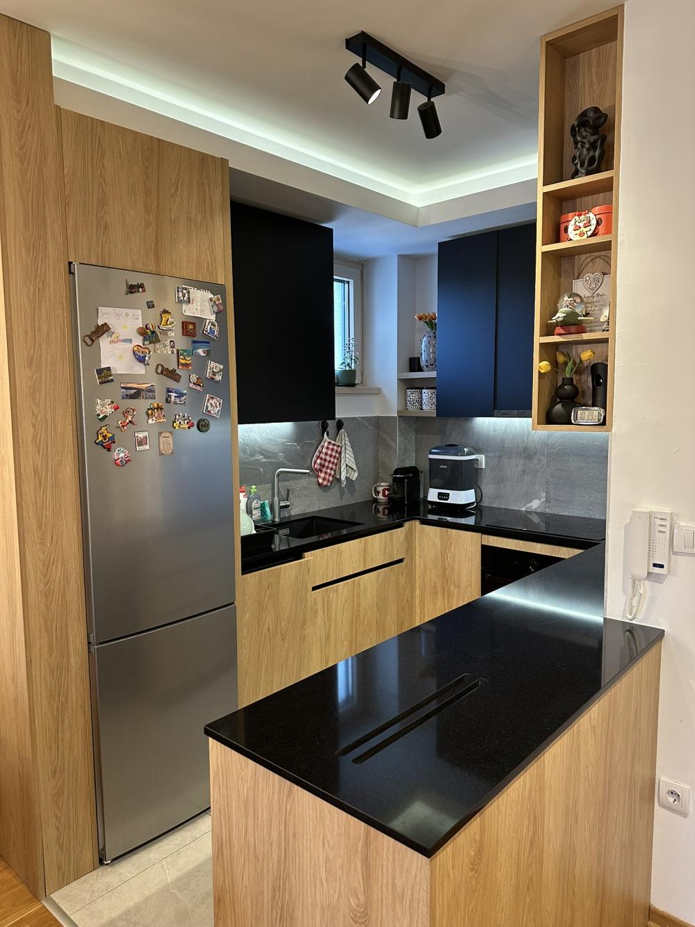 Stan na prodaju u Beogradu, Bulbulder, trosoban, 62m2, cena 247900 evra