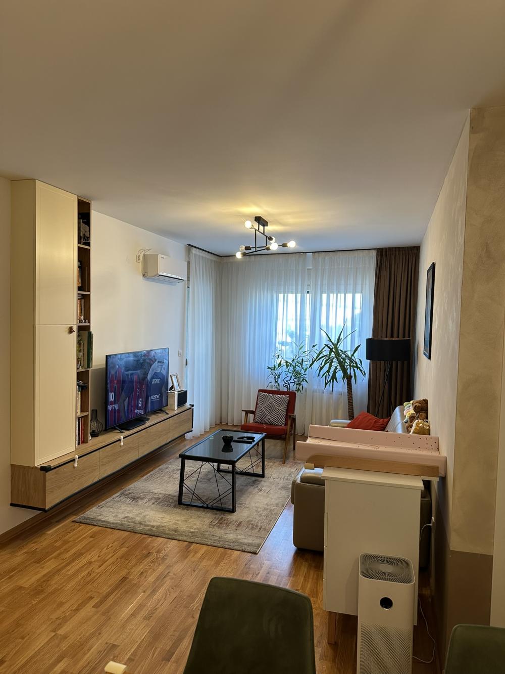 Stan na prodaju u Beogradu, Bulbulder, trosoban, 62m2, cena 247900 evra