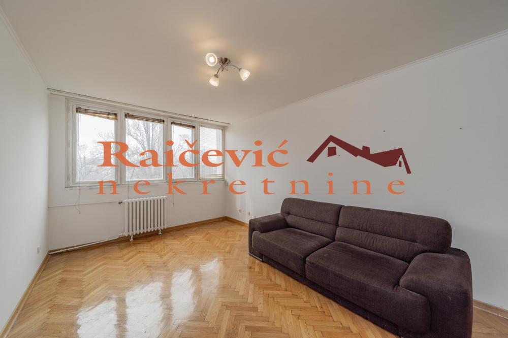 Stan na prodaju u Beogradu, Fontana, trosoban, 72m2, cena 262000 evra