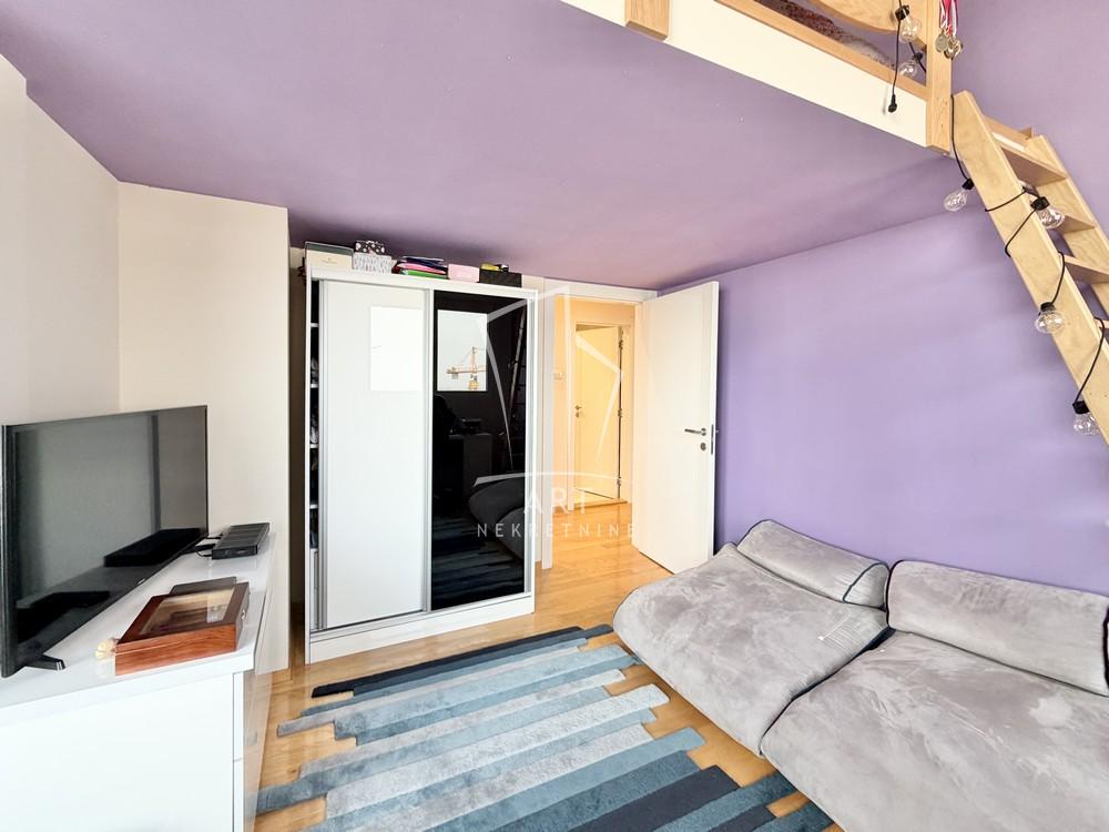 Stan na prodaju u Beogradu, Karaburma, cetvorosoban, 129m2, cena 520000 evra