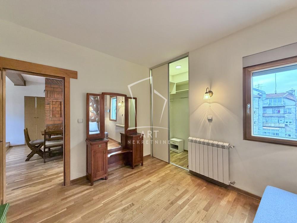 Stan na prodaju u Beogradu, Stari grad, trosoban, 69m2, cena 315000 evra