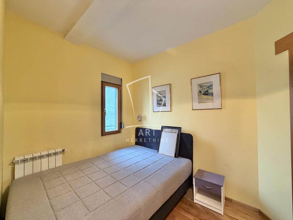 Stan na prodaju u Beogradu, Stari grad, trosoban, 69m2, cena 315000 evra