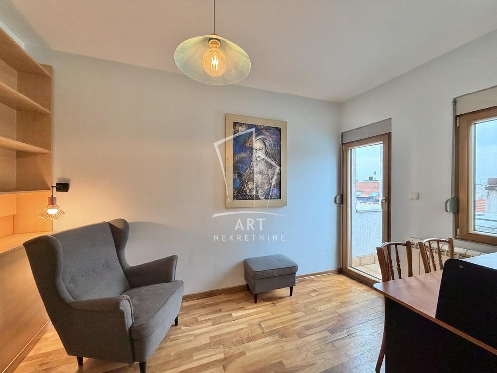 Stan na prodaju u Beogradu, Stari grad, trosoban, 69m2, cena 315000 evra