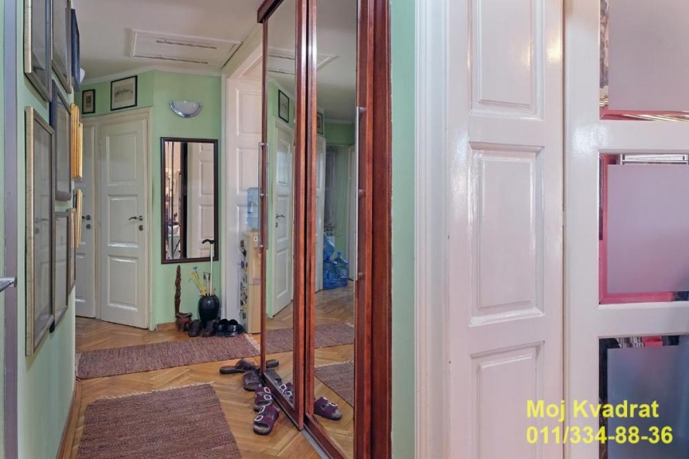 Stan na prodaju u Beogradu, Beograd (centar), trosoban, 110m2, cena 480000 evra