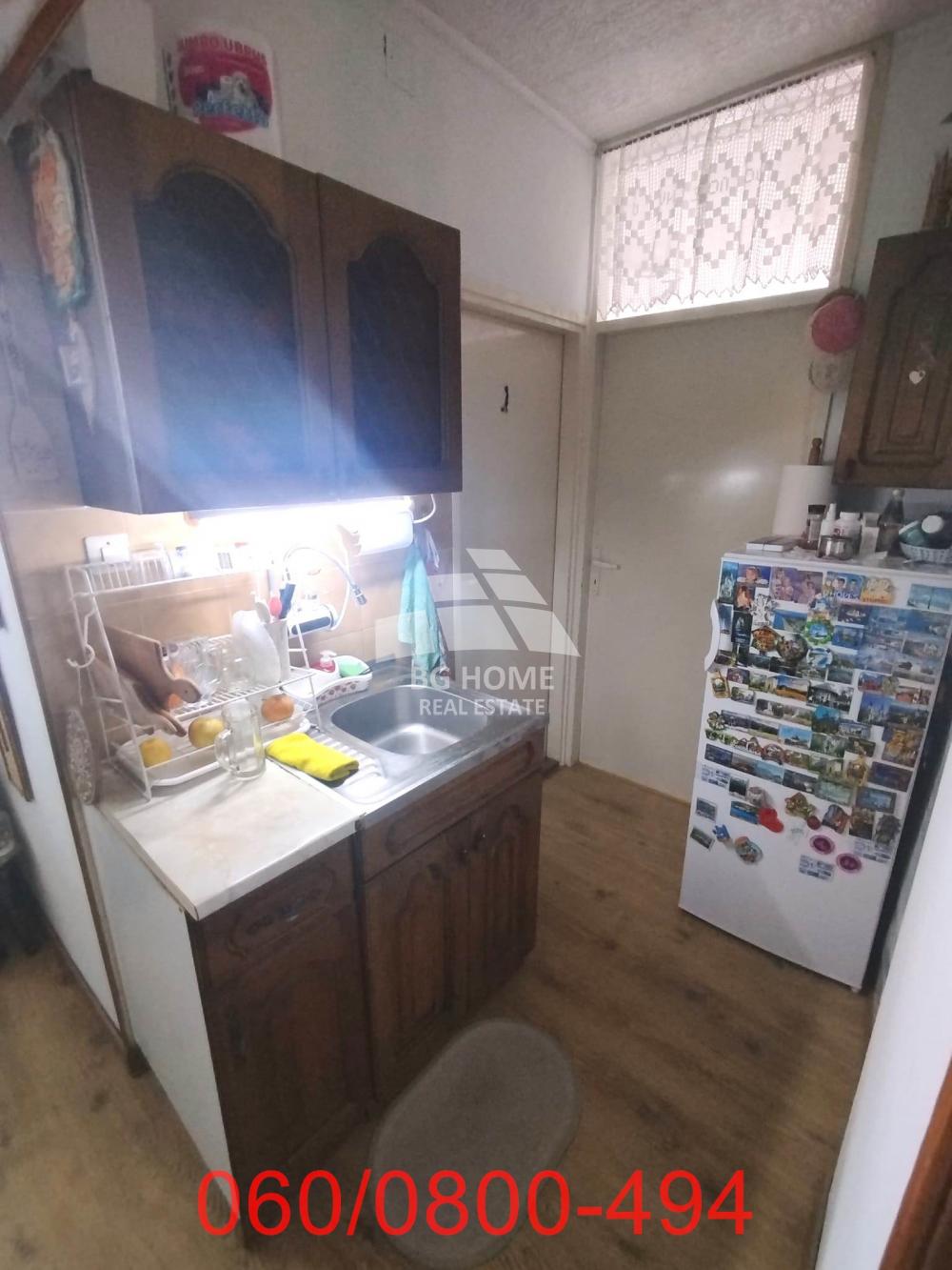 Stan na prodaju u Beogradu, Save Kovačevića, trosoban, 62m2, cena 180000 evra