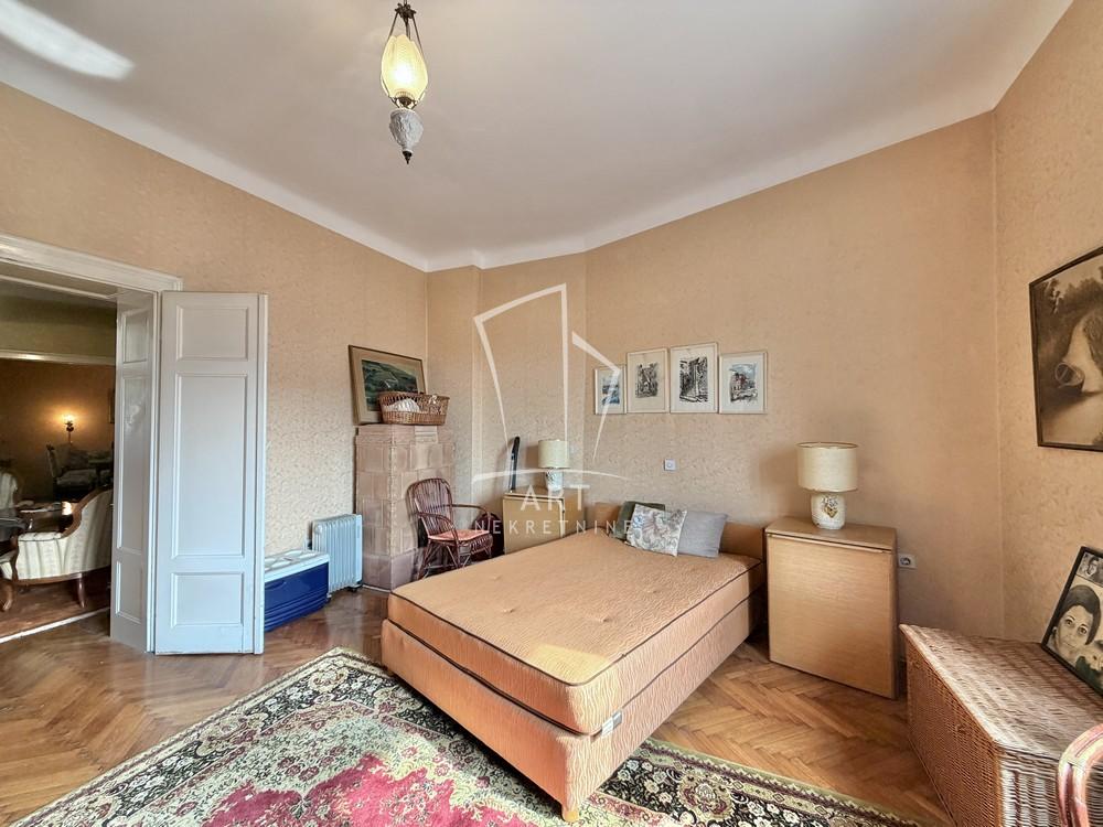 Stan na prodaju u Beogradu, Savski venac, trosoban, 103m2, cena 330000 evra