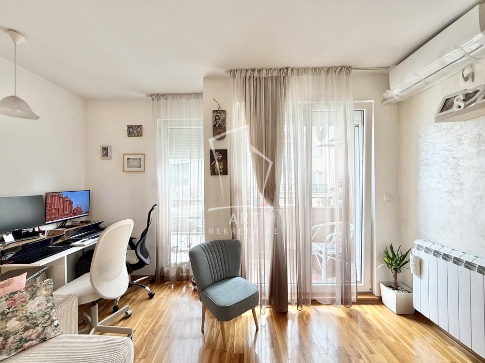 Stan na prodaju u Beogradu, Voždovac, jednoiposoban, 44m2, cena 135000 evra