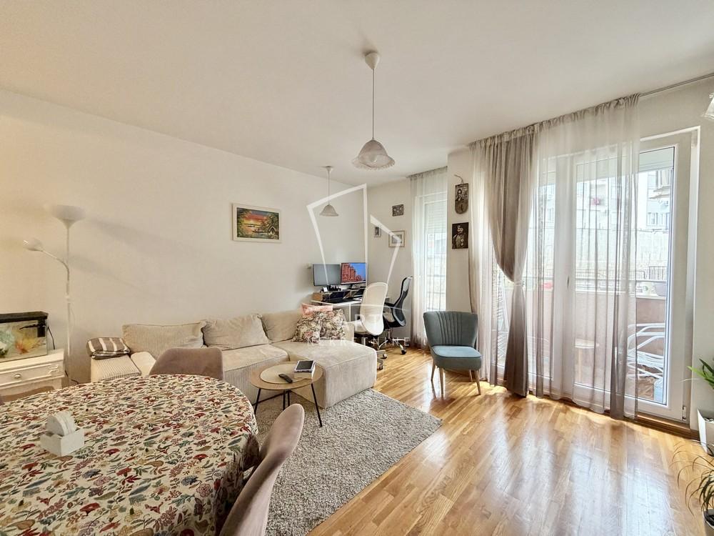 Stan na prodaju u Beogradu, Voždovac, jednoiposoban, 44m2, cena 135000 evra