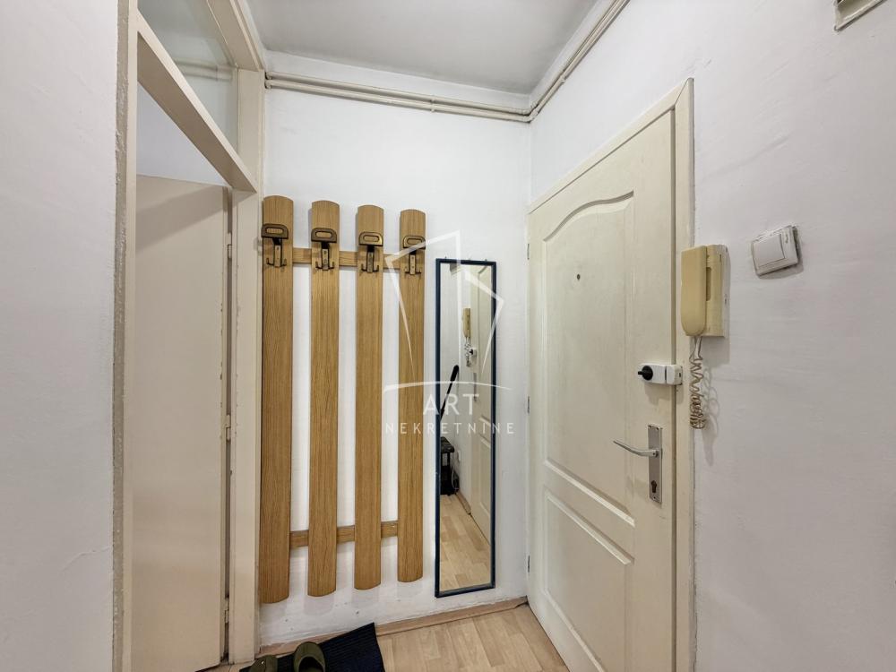 Stan na prodaju u Beogradu, Banovo brdo, 23m2, cena 81000 evra