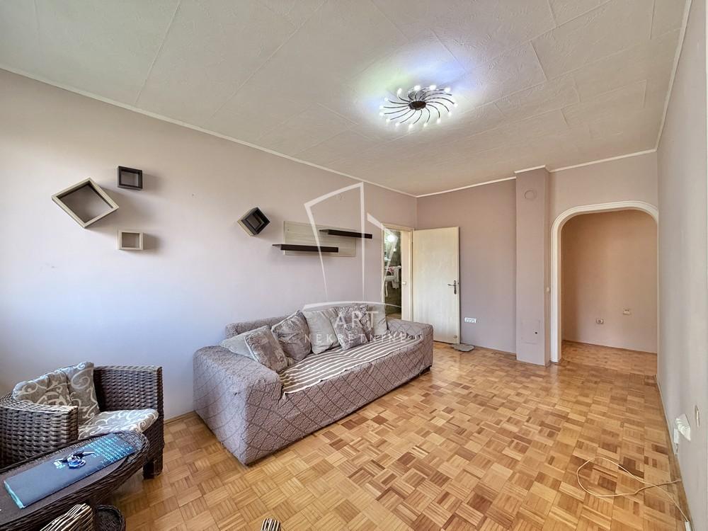 Stan na prodaju u Beogradu, Miljakovac, dvoiposoban, 60m2, cena 154000 evra